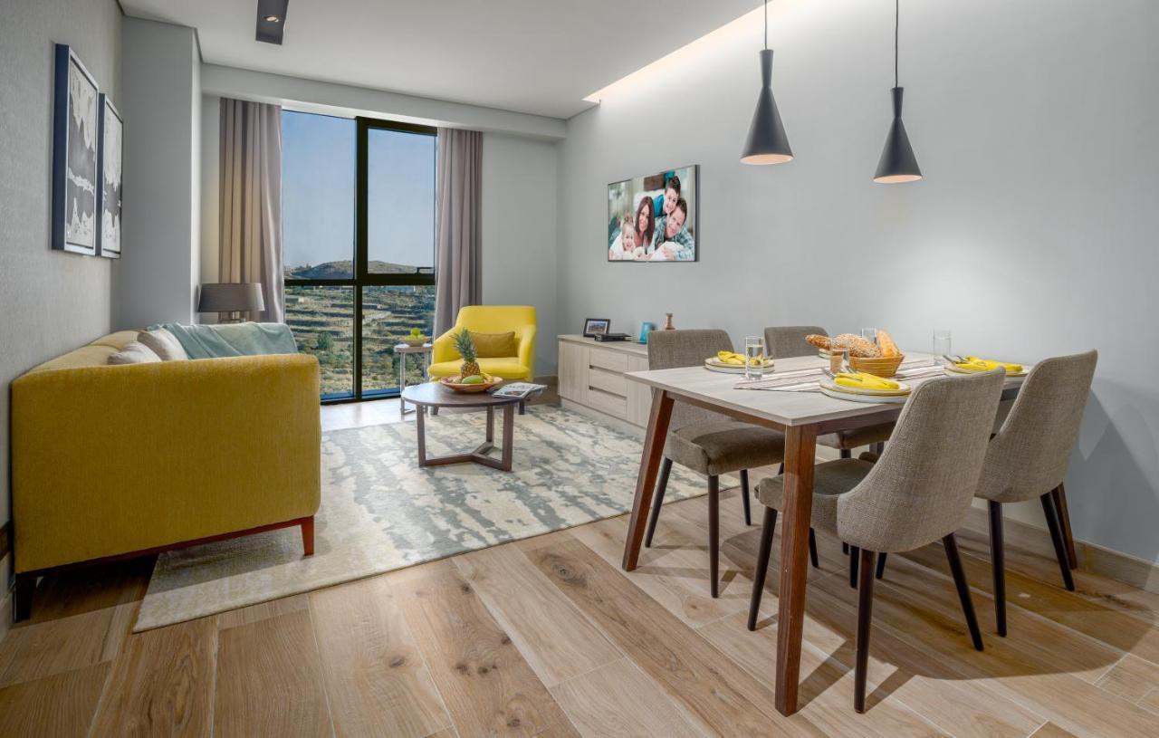 Citadines Abha Aparthotel Kültér fotó The interior of a typical apartment