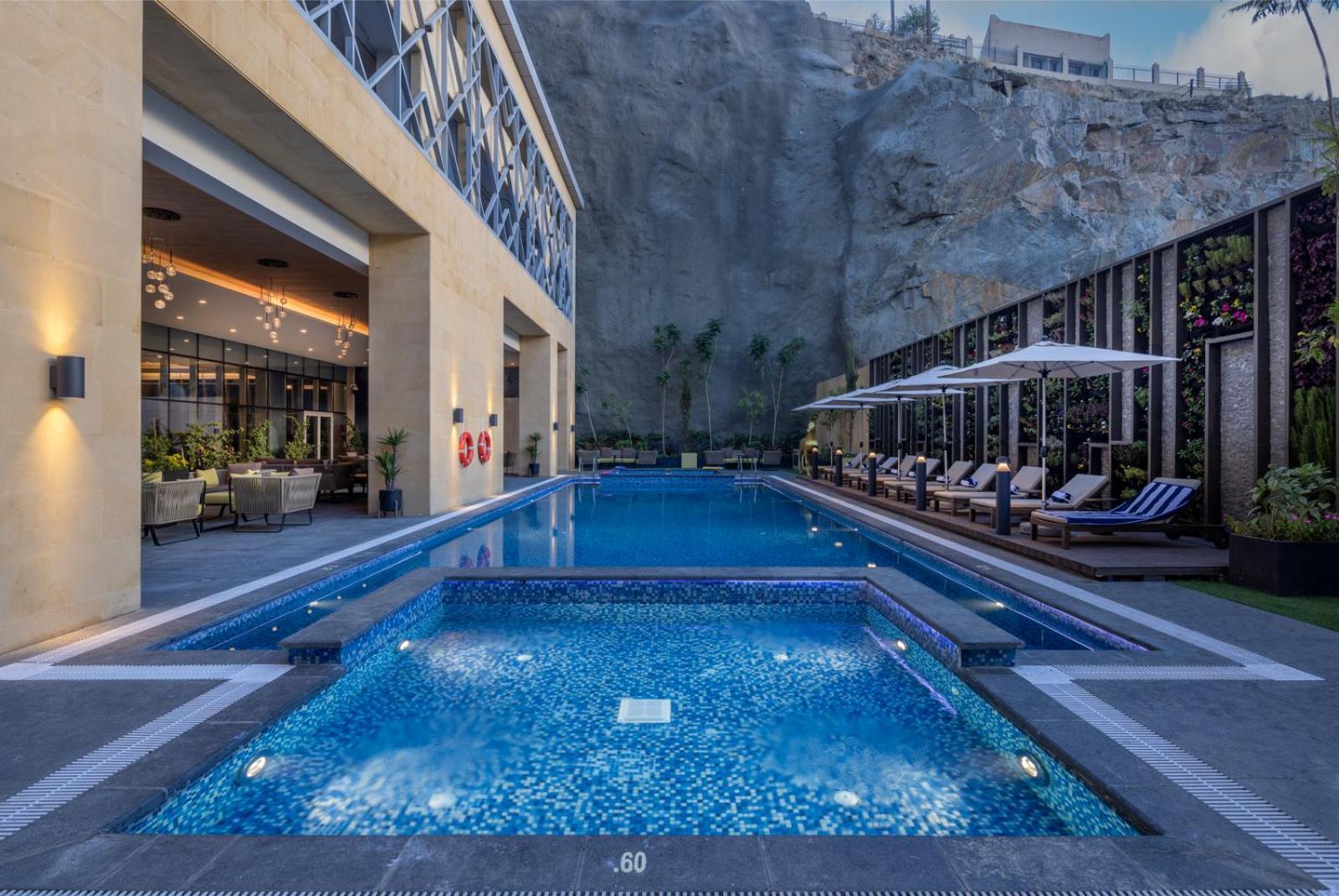 Citadines Abha Aparthotel Kültér fotó Pool at the hotel